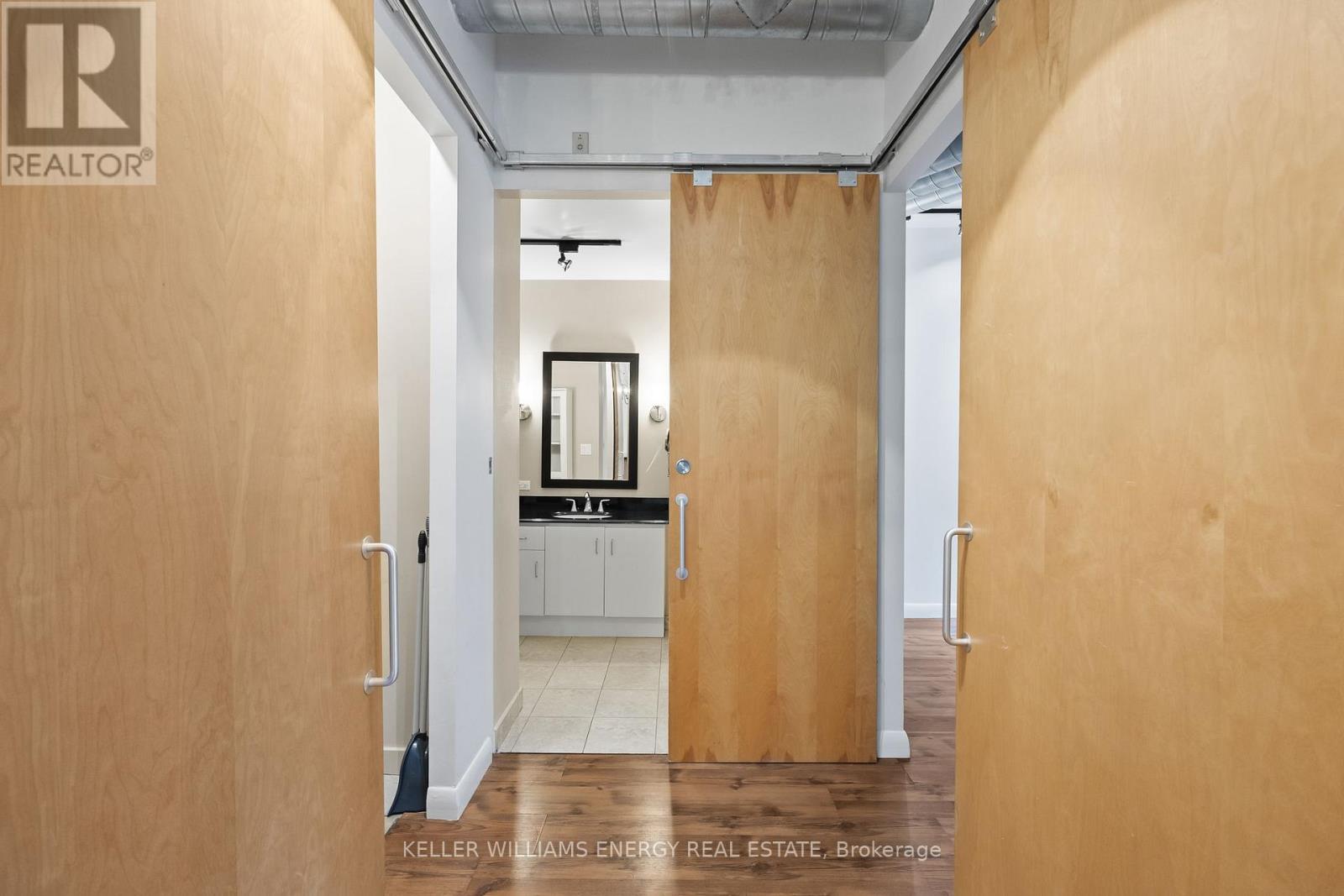 712 - 188 Eglinton Avenue E, Toronto (Mount Pleasant West), Ontario  M4P 2X7 - Photo 14 - C12398393