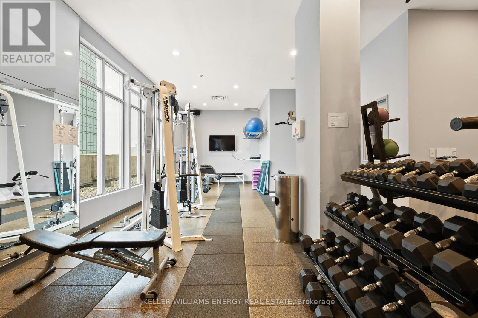 712 - 188 Eglinton Avenue E, Toronto (Mount Pleasant West), Ontario  M4P 2X7 - Photo 19 - C12398393