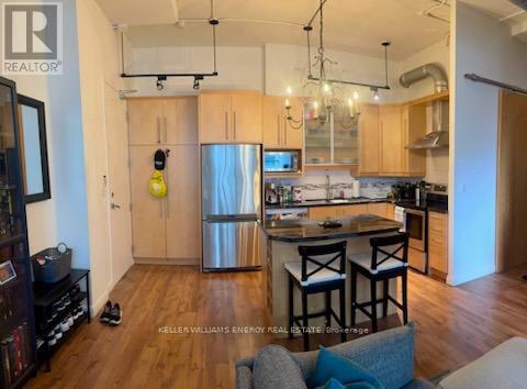 712 - 188 Eglinton Avenue E, Toronto (Mount Pleasant West), Ontario  M4P 2X7 - Photo 6 - C12398393