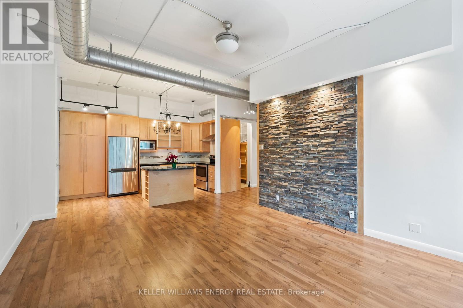 712 - 188 Eglinton Avenue E, Toronto (Mount Pleasant West), Ontario  M4P 2X7 - Photo 9 - C12398393