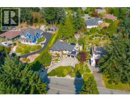 1650 Barrett Dr Dean Park, North Saanich, Ca
