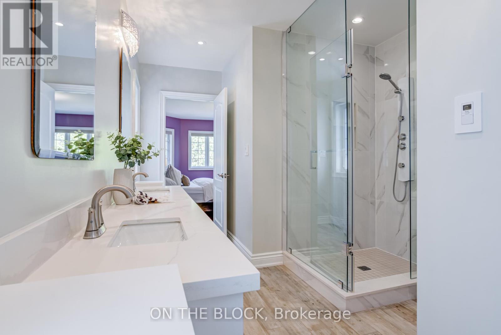 2212 Oneida Court, Mississauga, Ontario  L5C 4G5 - Photo 29 - W12398215