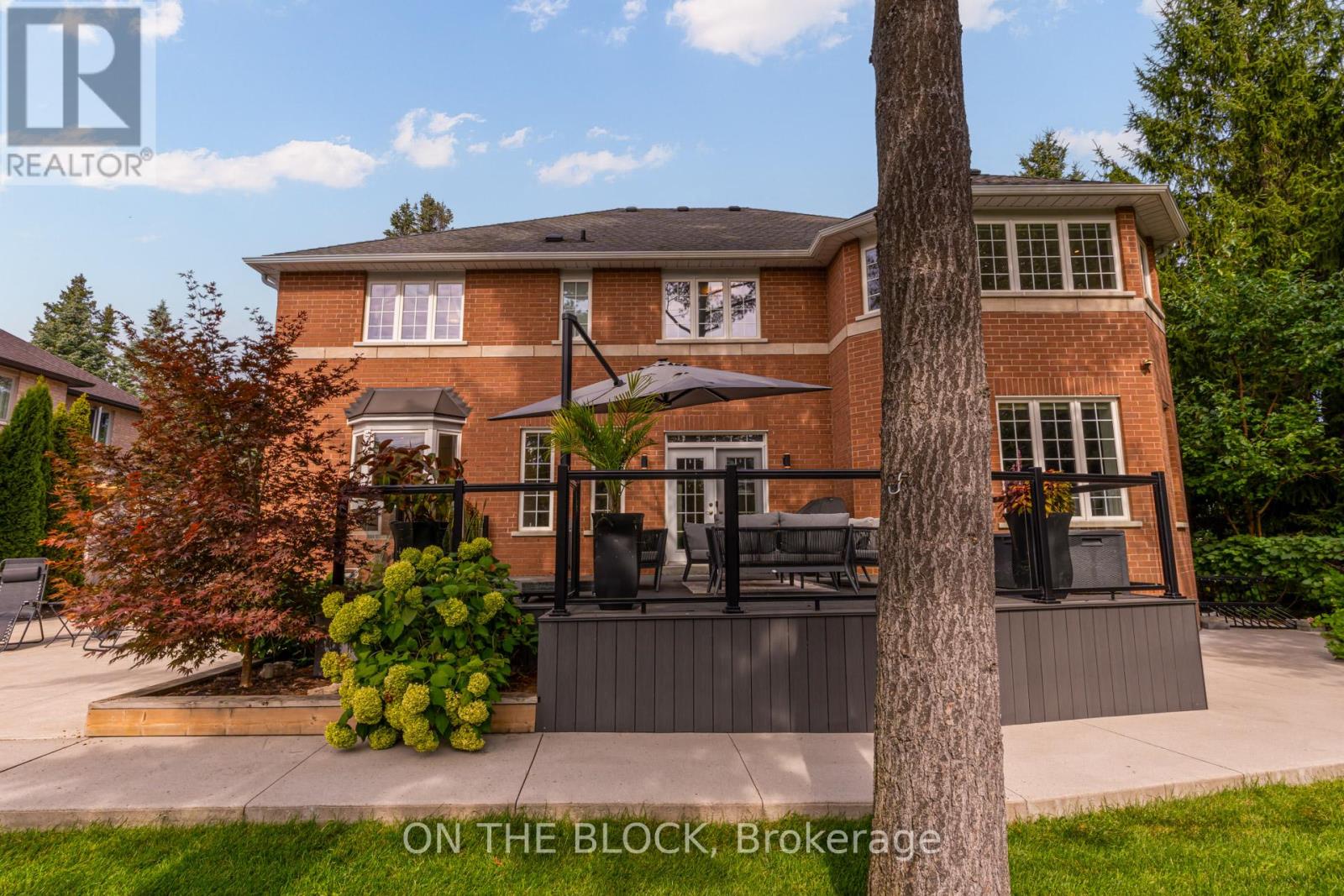 2212 Oneida Court, Mississauga, Ontario  L5C 4G5 - Photo 47 - W12398215