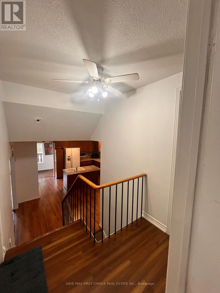 34 Tanager Square, Brampton, Ontario  L6Z 1X2 - Photo 8 - W12398305