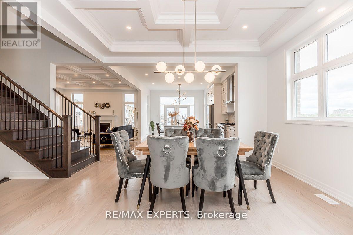 1376 Hydrangea Gardens, Oakville, Ontario  L6H 7X2 - Photo 7 - W12398333