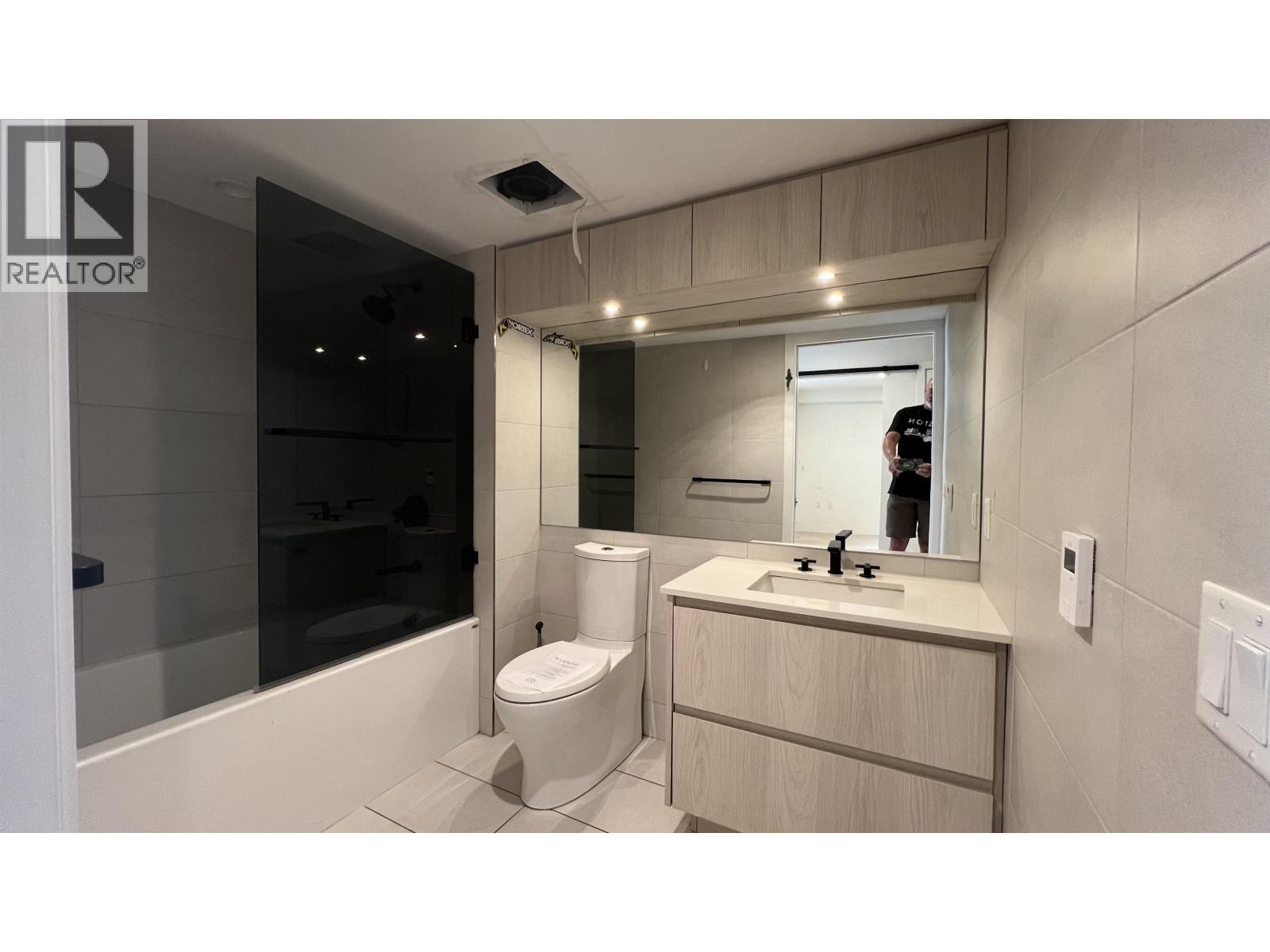 401 300 Salter Street, New Westminster, British Columbia  V3M 0L9 - Photo 8 - R3041672
