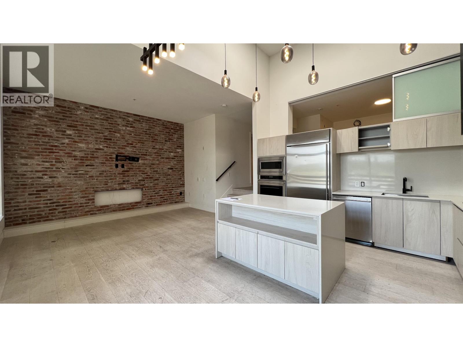 401 300 Salter Street, New Westminster, British Columbia  V3M 0L9 - Photo 3 - R3041672