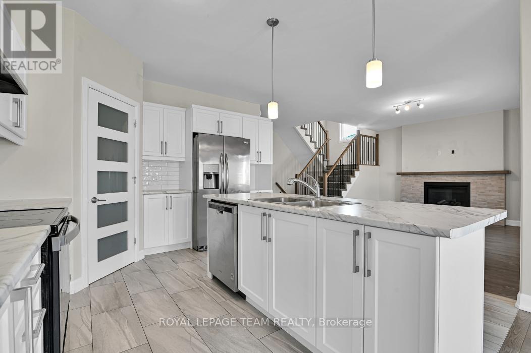 69 Duncanville Street, Russell, Ontario  K4R 0E9 - Photo 16 - X12398351