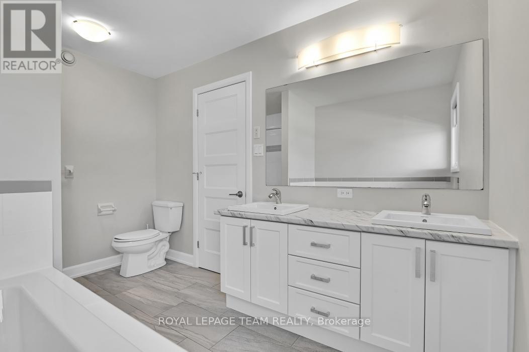 69 Duncanville Street, Russell, Ontario  K4R 0E9 - Photo 24 - X12398351