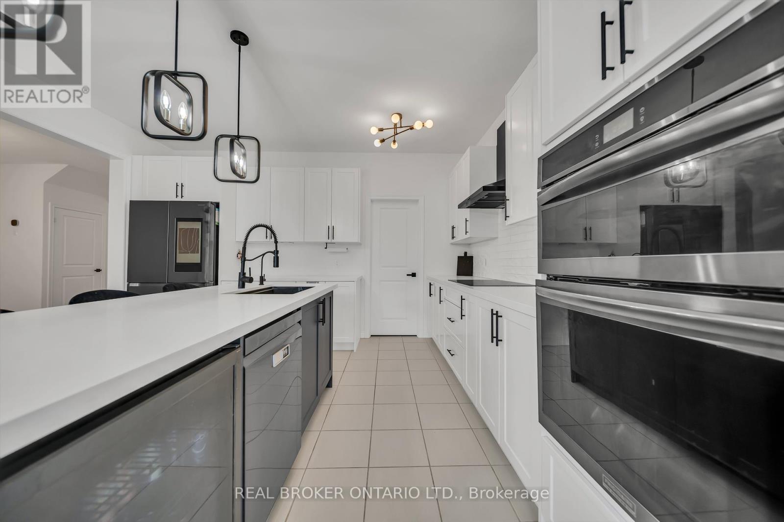 175 Rea Drive, Centre Wellington, Ontario  N1M 2W3 - Photo 13 - X12398242