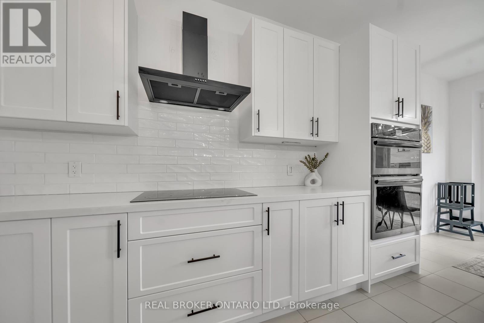 175 Rea Drive, Centre Wellington, Ontario  N1M 2W3 - Photo 15 - X12398242