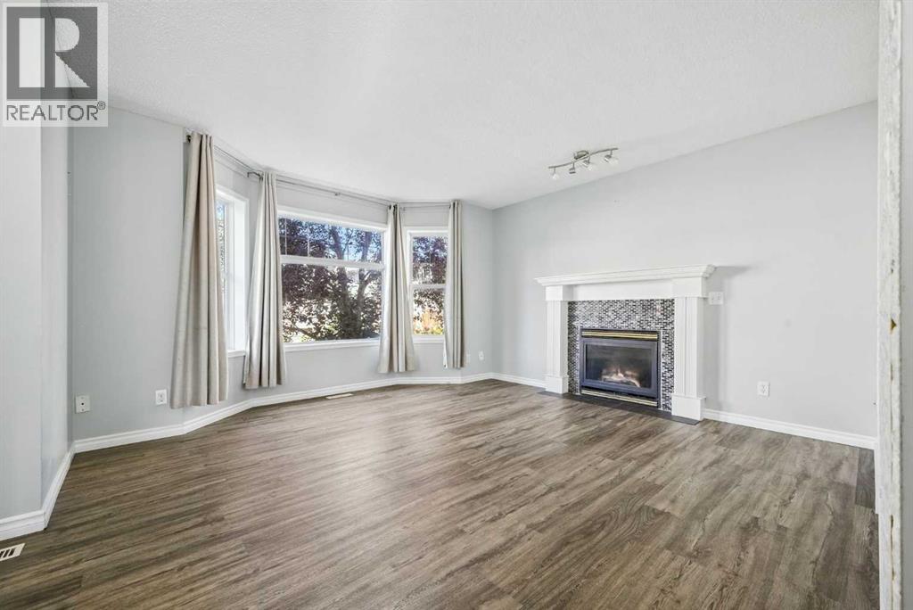 120 Hidden Ranch Hill Nw, Calgary, Alberta  T3A 5X7 - Photo 6 - A2256385