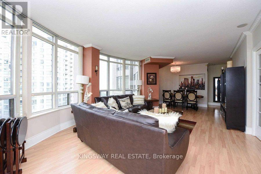 2924 - 3888 Duke Of York Boulevard, Mississauga, Ontario  L5B 4P5 - Photo 19 - W12360369