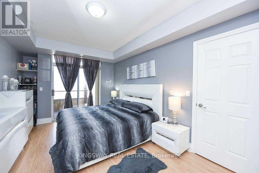 2924 - 3888 Duke Of York Boulevard, Mississauga, Ontario  L5B 4P5 - Photo 32 - W12360369