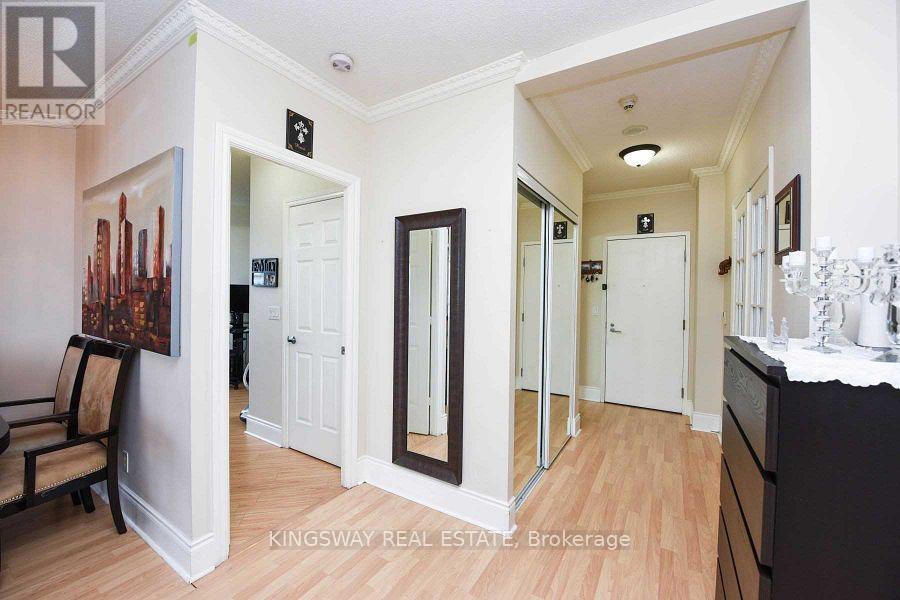 2924 - 3888 Duke Of York Boulevard, Mississauga, Ontario  L5B 4P5 - Photo 26 - W12360369