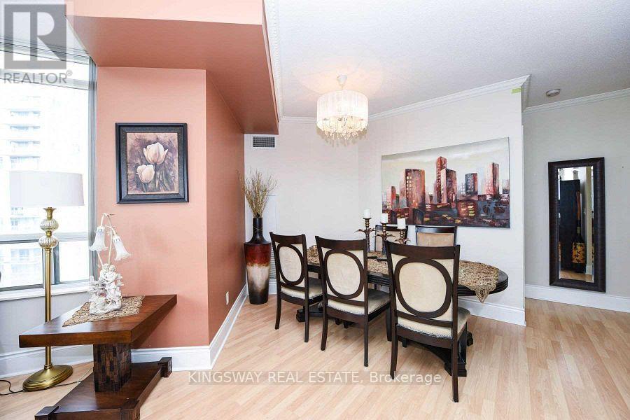 2924 - 3888 Duke Of York Boulevard, Mississauga, Ontario  L5B 4P5 - Photo 13 - W12360369