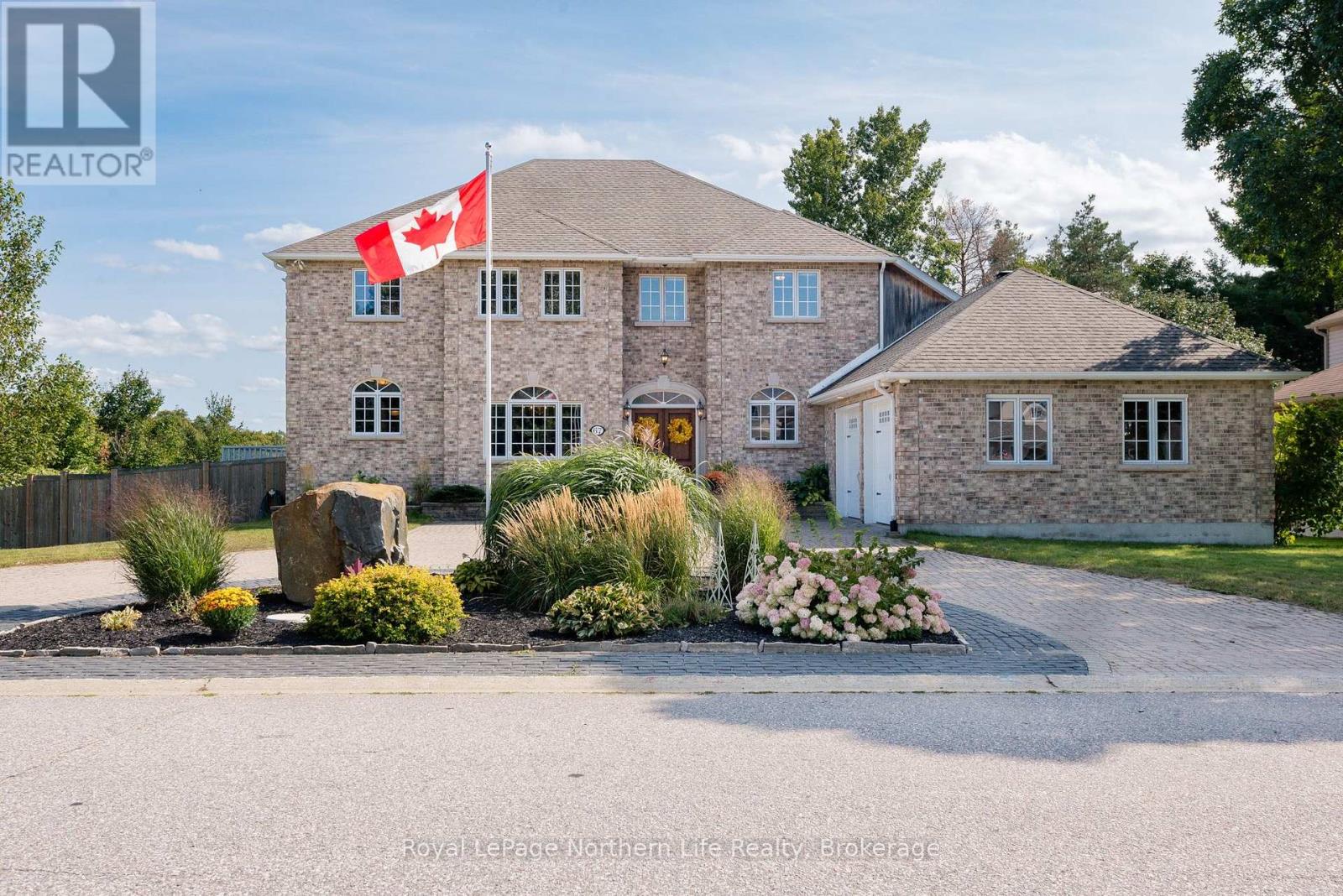 67 Janey Avenue, North Bay, Ontario  P1C 1M9 - Photo 2 - X12398366