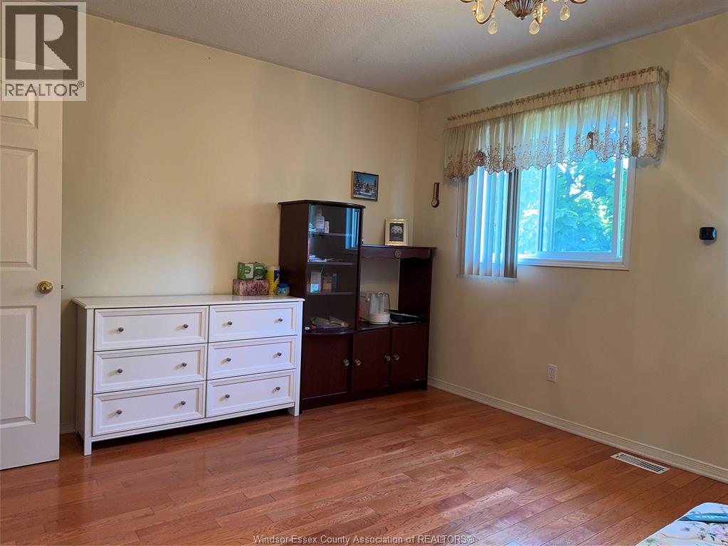 2253 Randolph Avenue, Windsor, Ontario  N9B 3V8 - Photo 11 - 25023191