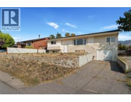 2858 Aberdeen Road, west kelowna, British Columbia