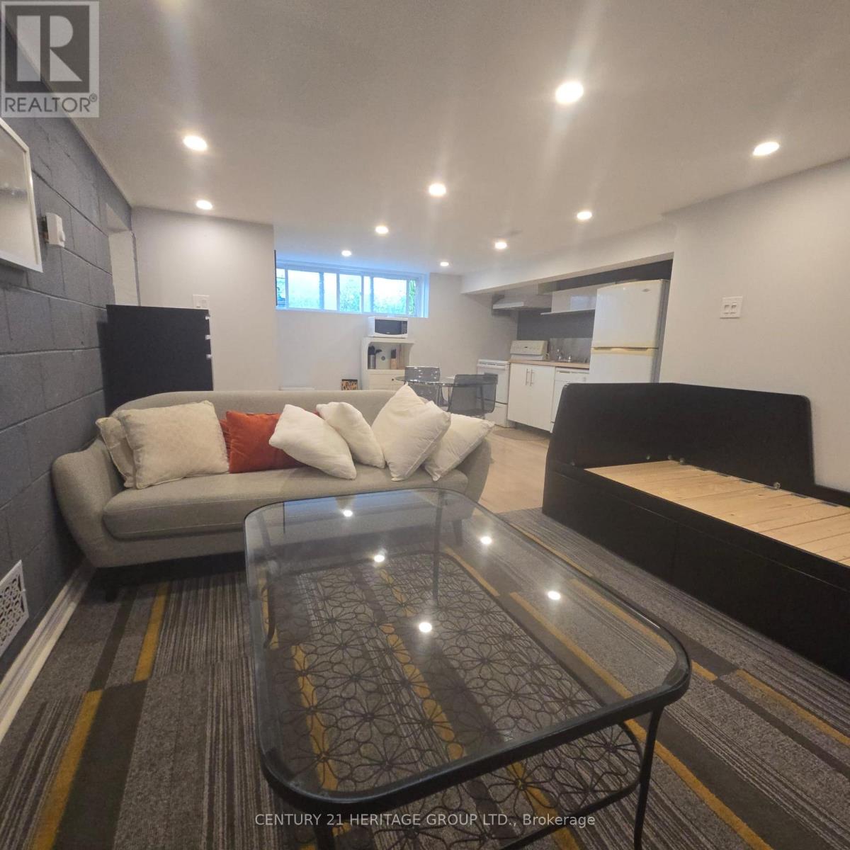 Lower - 424 Drewry Avenue, Toronto, Ontario  M2R 2K5 - Photo 2 - C12398344