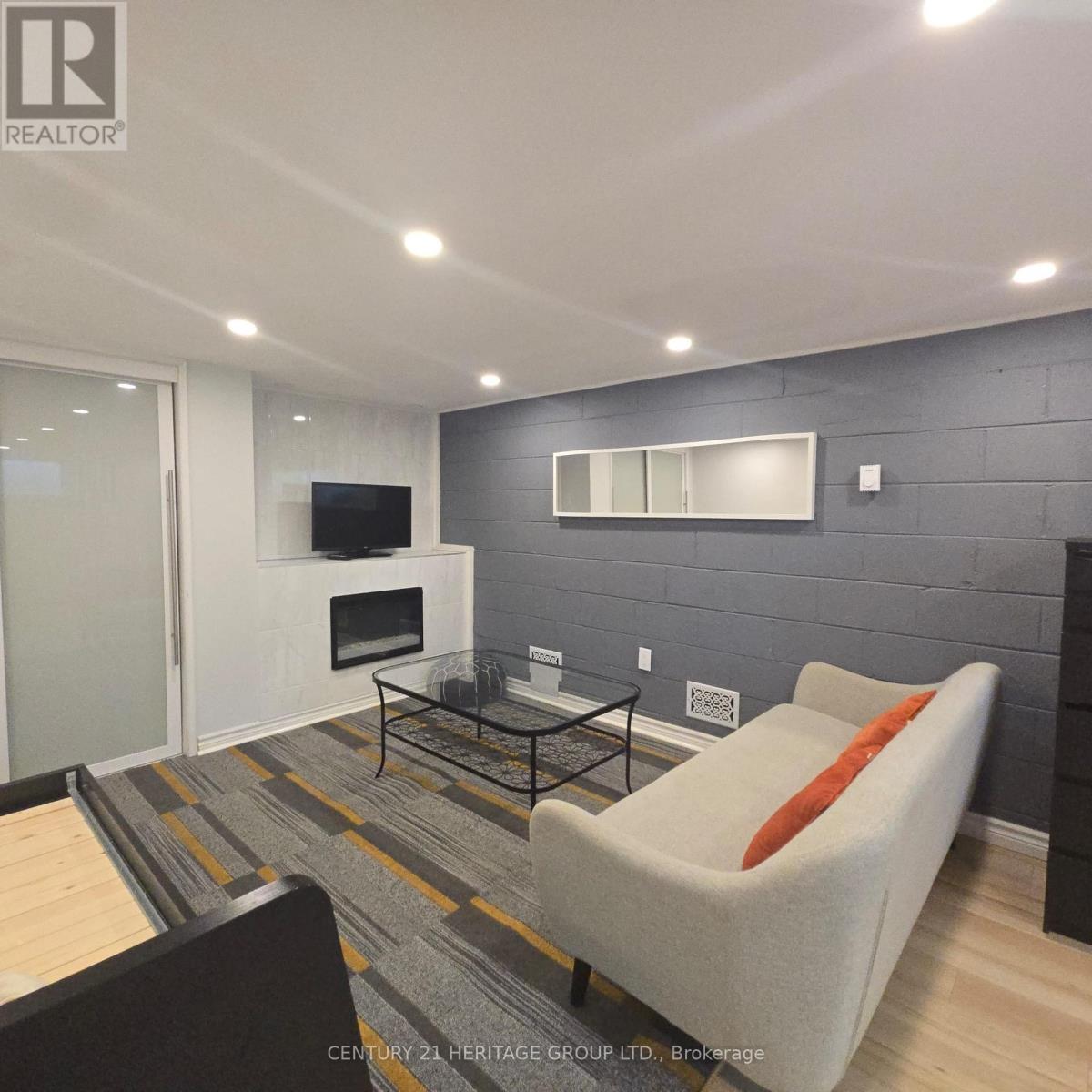 Lower - 424 Drewry Avenue, Toronto, Ontario  M2R 2K5 - Photo 3 - C12398344