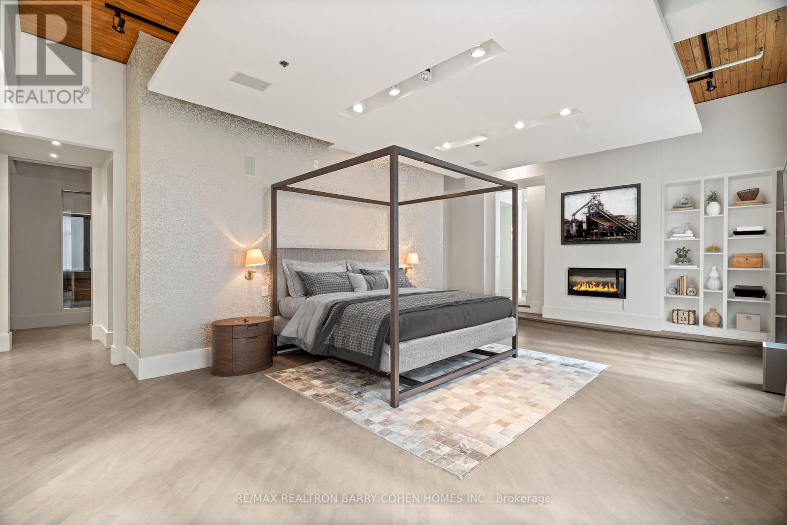 300 - 468 Wellington Street W, Toronto, Ontario  M5V 1E3 - Photo 17 - C12398361