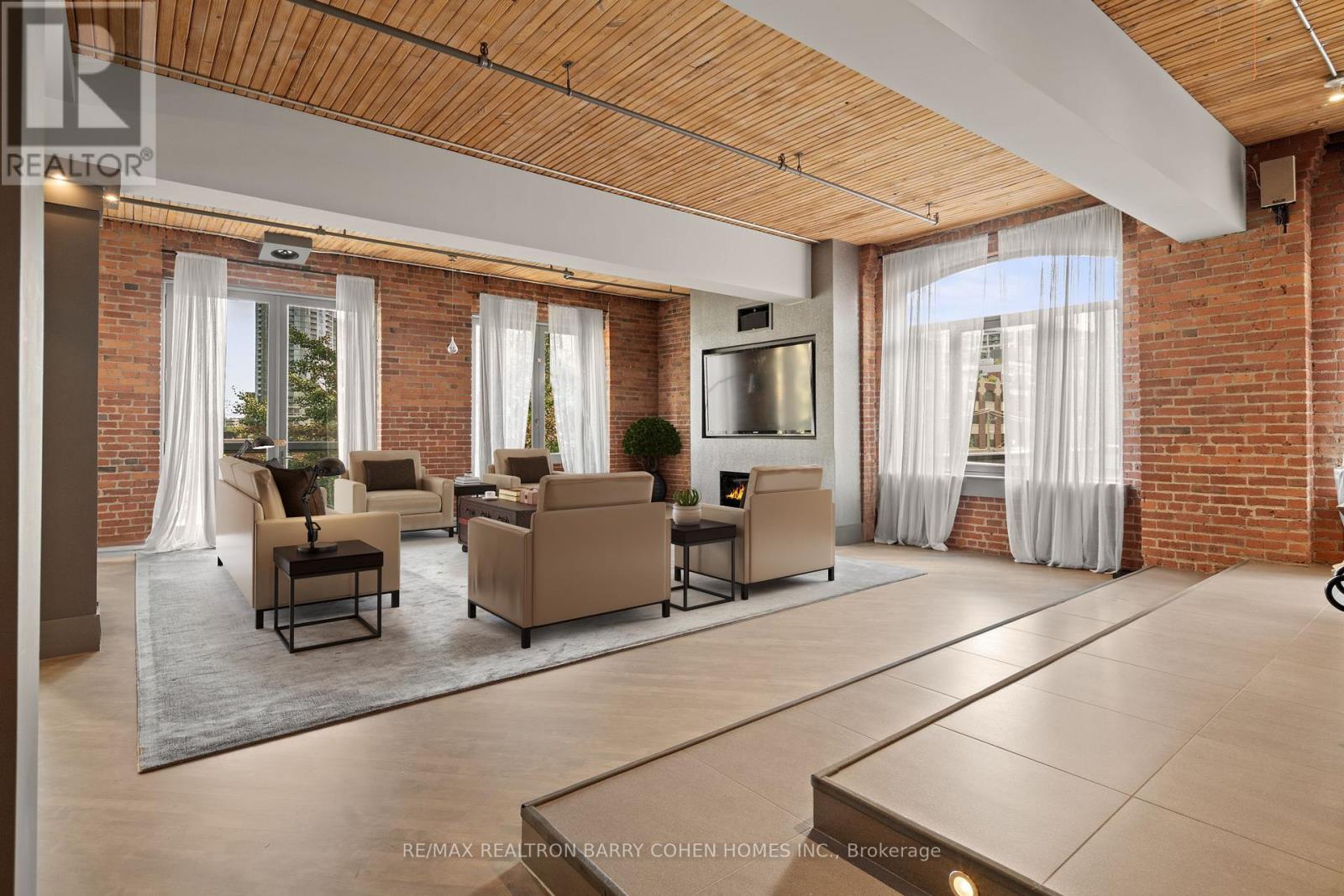 300 - 468 Wellington Street W, Toronto, Ontario  M5V 1E3 - Photo 4 - C12398361