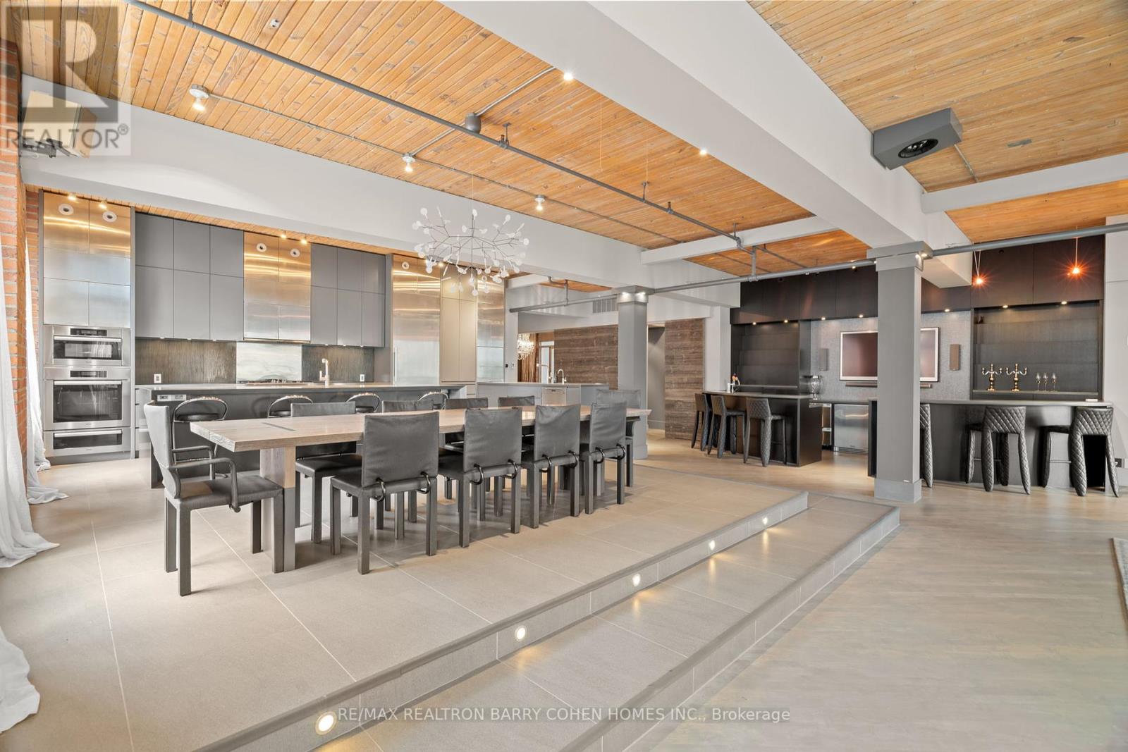 300 - 468 Wellington Street W, Toronto, Ontario  M5V 1E3 - Photo 7 - C12398361