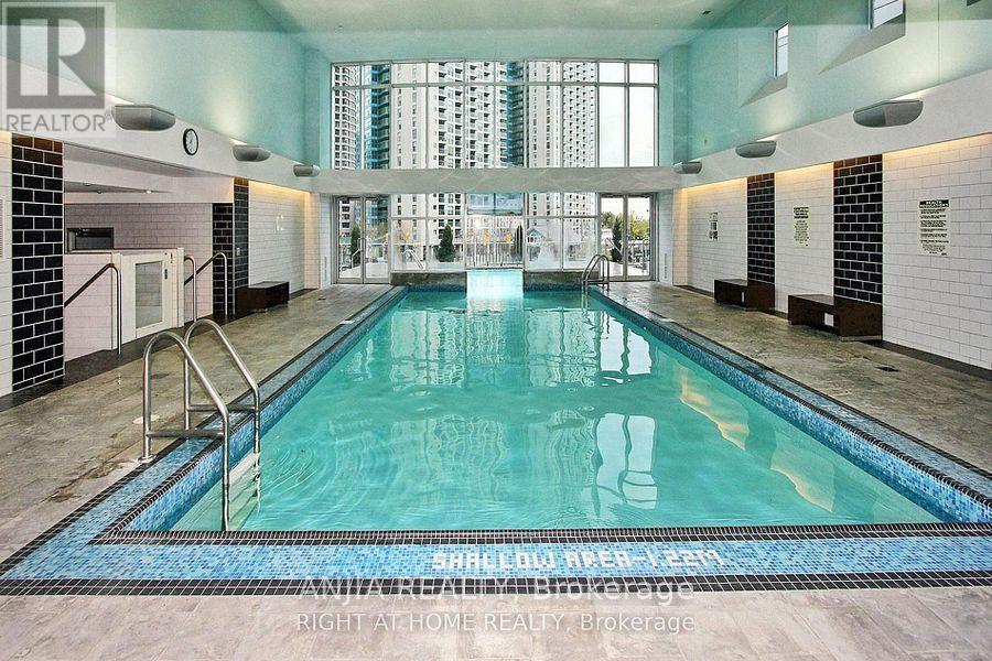 3411 - 8 York Street, Toronto (Waterfront Communities), Ontario  M5J 2Y2 - Photo 15 - C12398376