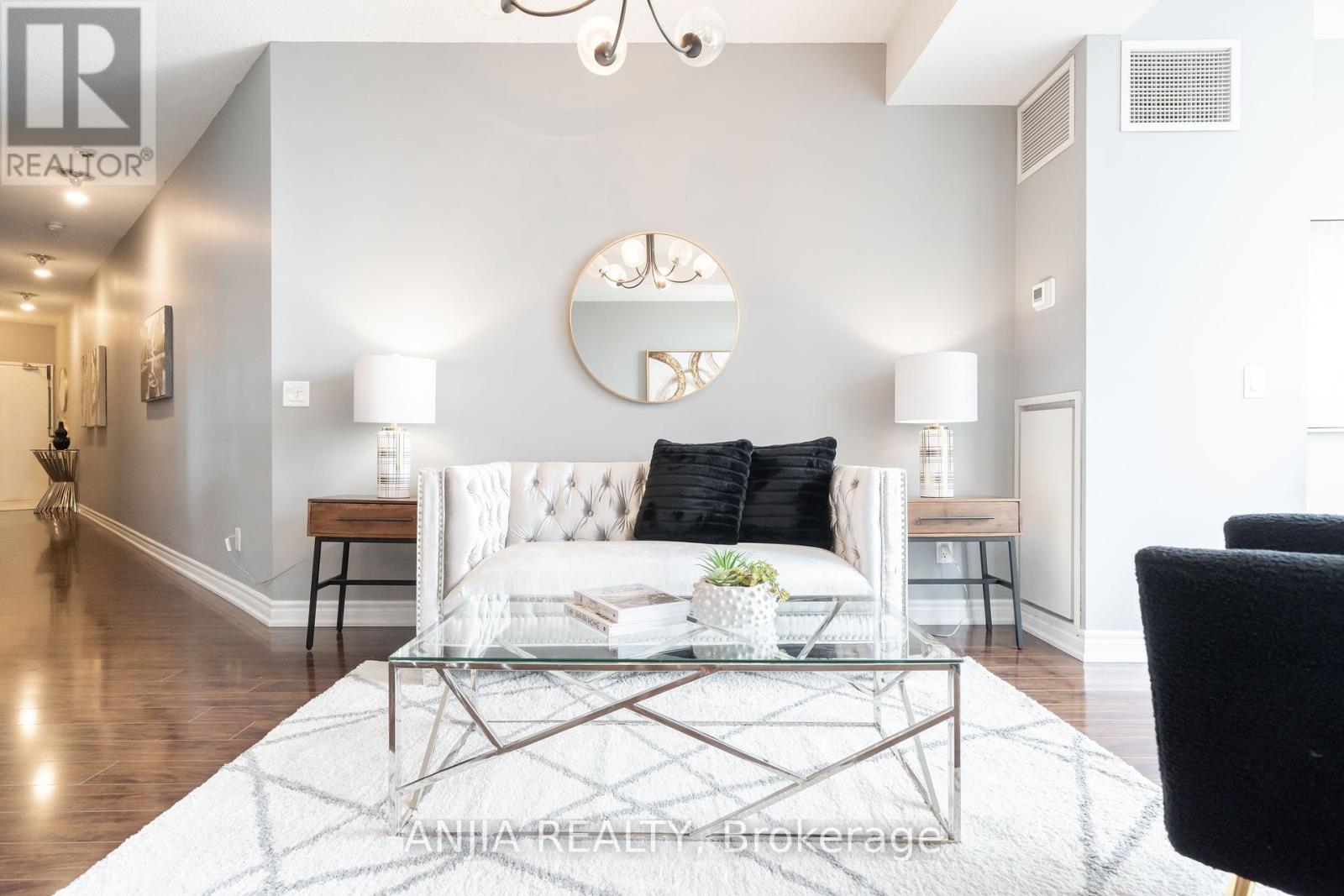 3411 - 8 York Street, Toronto (Waterfront Communities), Ontario  M5J 2Y2 - Photo 6 - C12398376