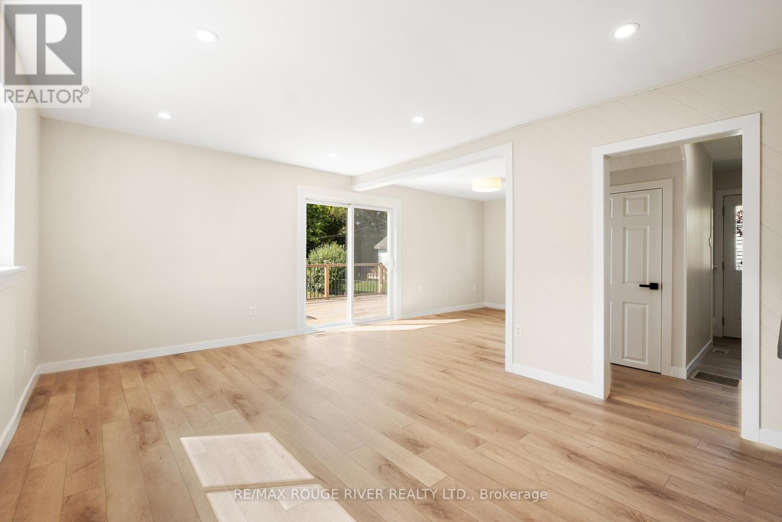 363 Campbell Street, Cobourg, Ontario  K9A 4C1 - Photo 2 - X12398523