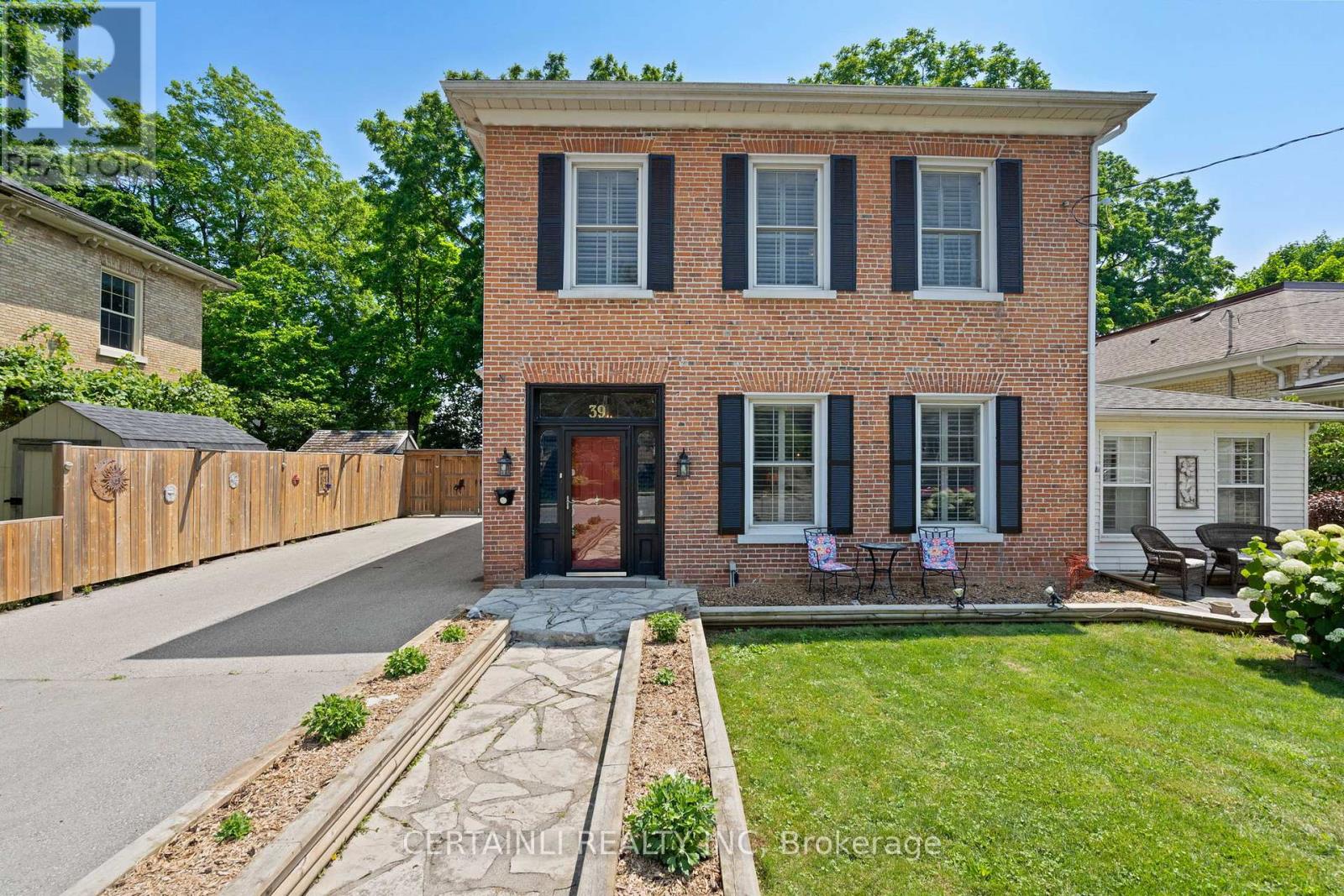 39 WILLIAM STREET, St. Thomas, Ontario