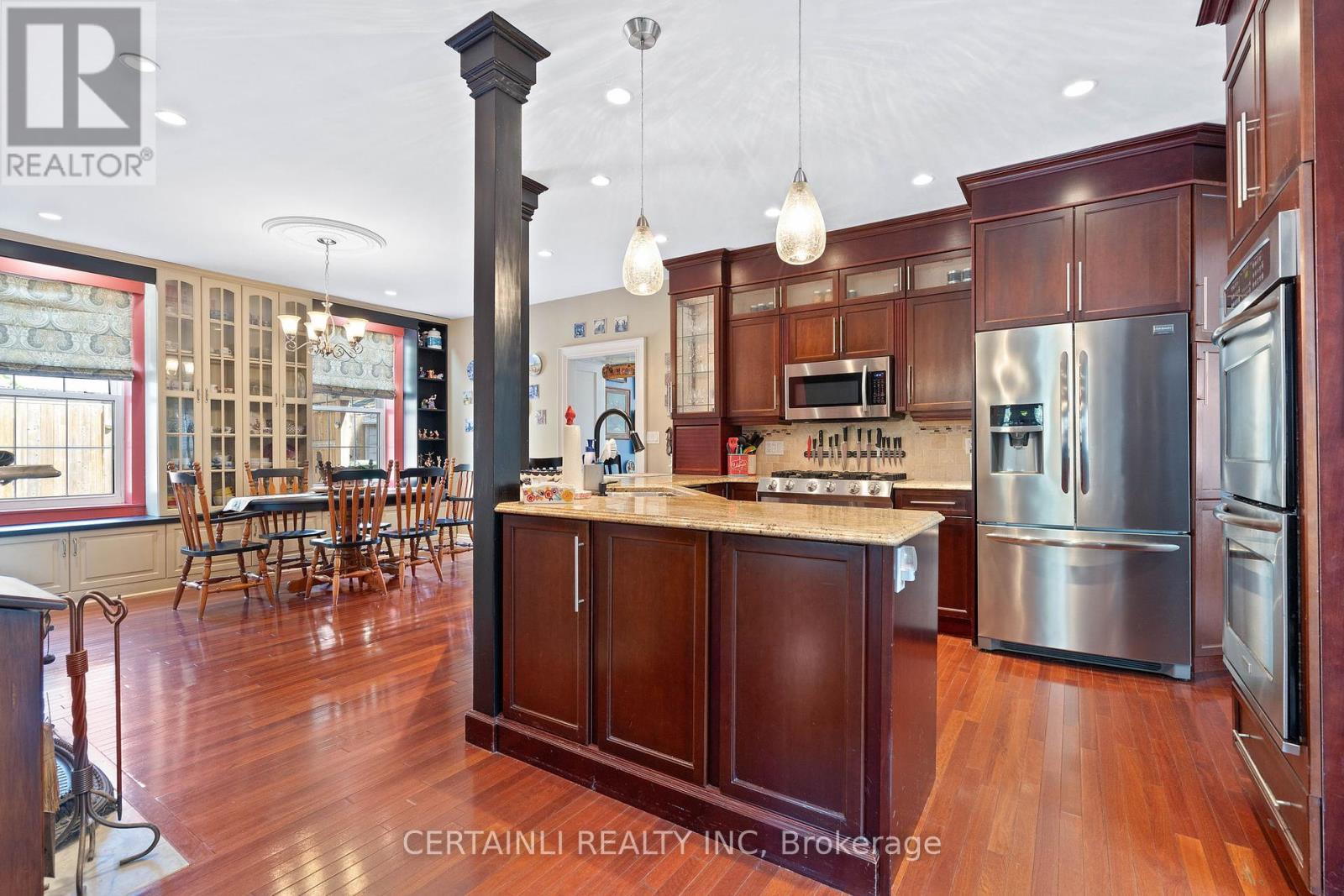 39 William Street, St. Thomas, Ontario  N5R 3H1 - Photo 15 - X12398467