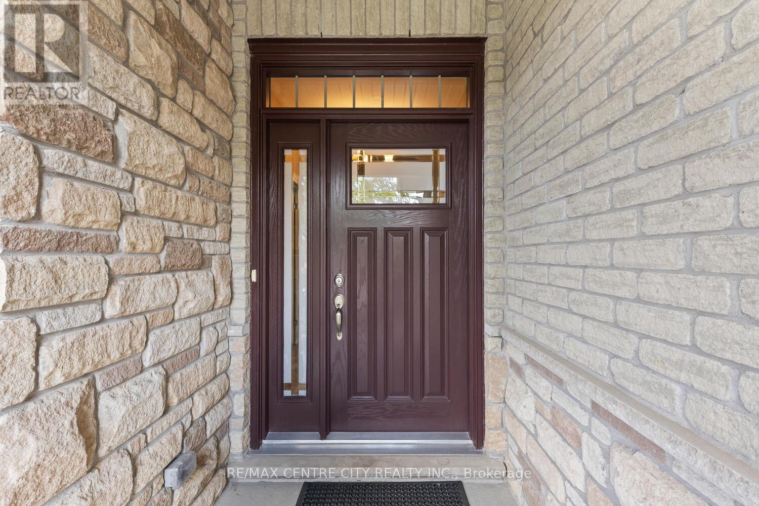 24 - 2081 Wallingford Avenue, London North (North R), Ontario  N6G 0K1 - Photo 4 - X12398507