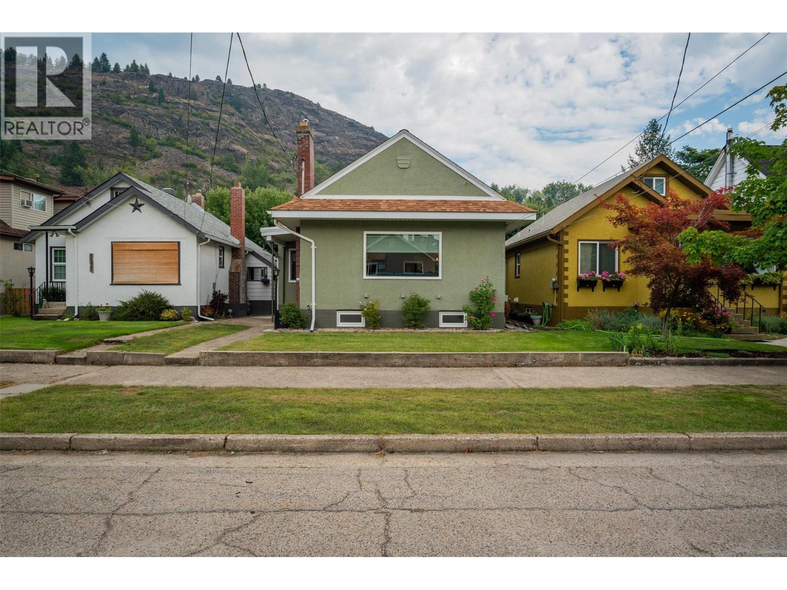 1181 Columbia Avenue, Trail, British Columbia  V1R 1J1 - Photo 2 - 10362595