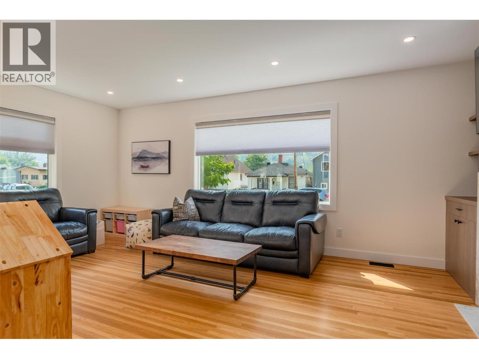 1181 Columbia Avenue, Trail, British Columbia  V1R 1J1 - Photo 11 - 10362595