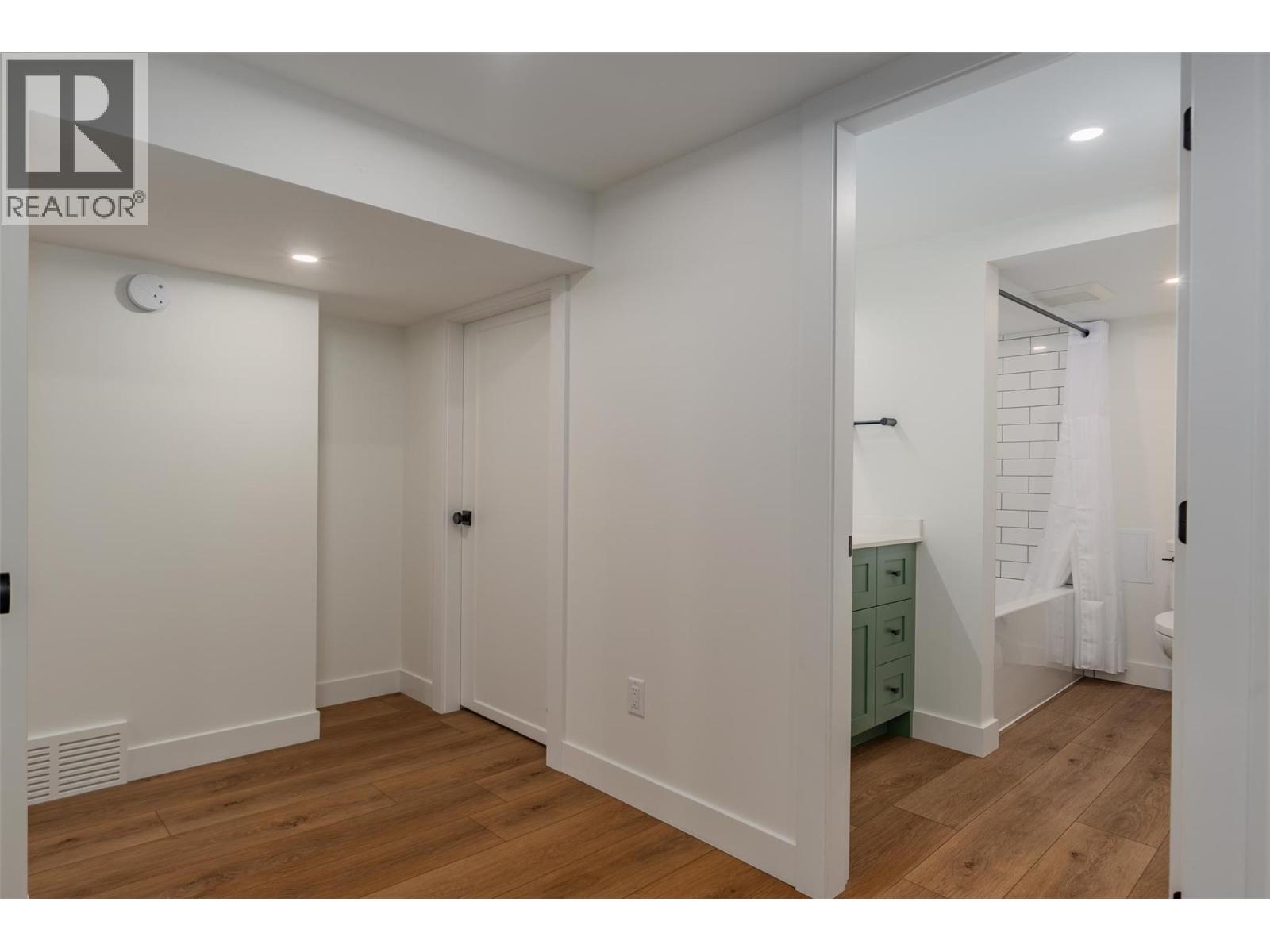 1181 Columbia Avenue, Trail, British Columbia  V1R 1J1 - Photo 43 - 10362595