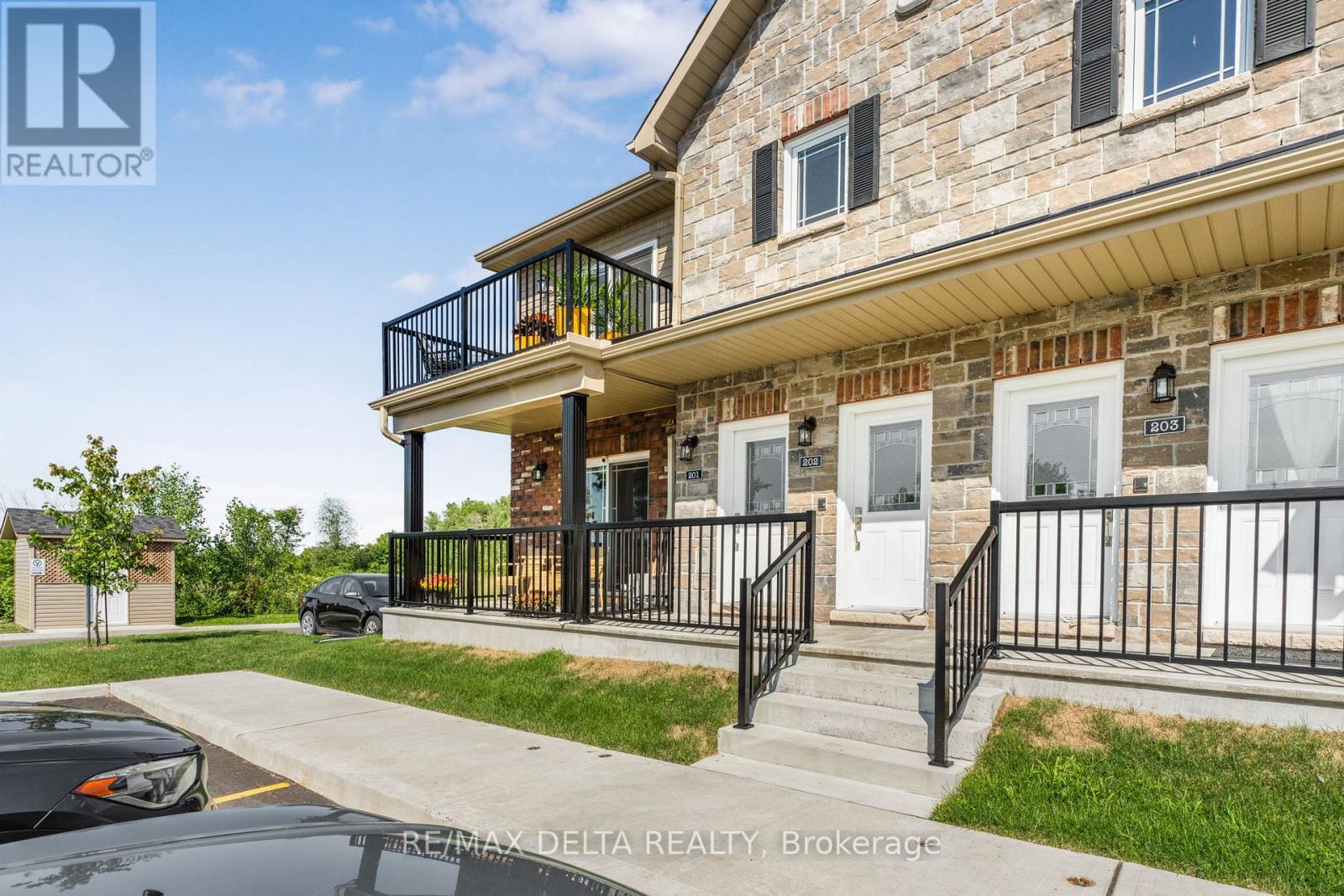 202 - 225 Spence Avenue, Hawkesbury, Ontario  K6A 0B5 - Photo 3 - X12398434