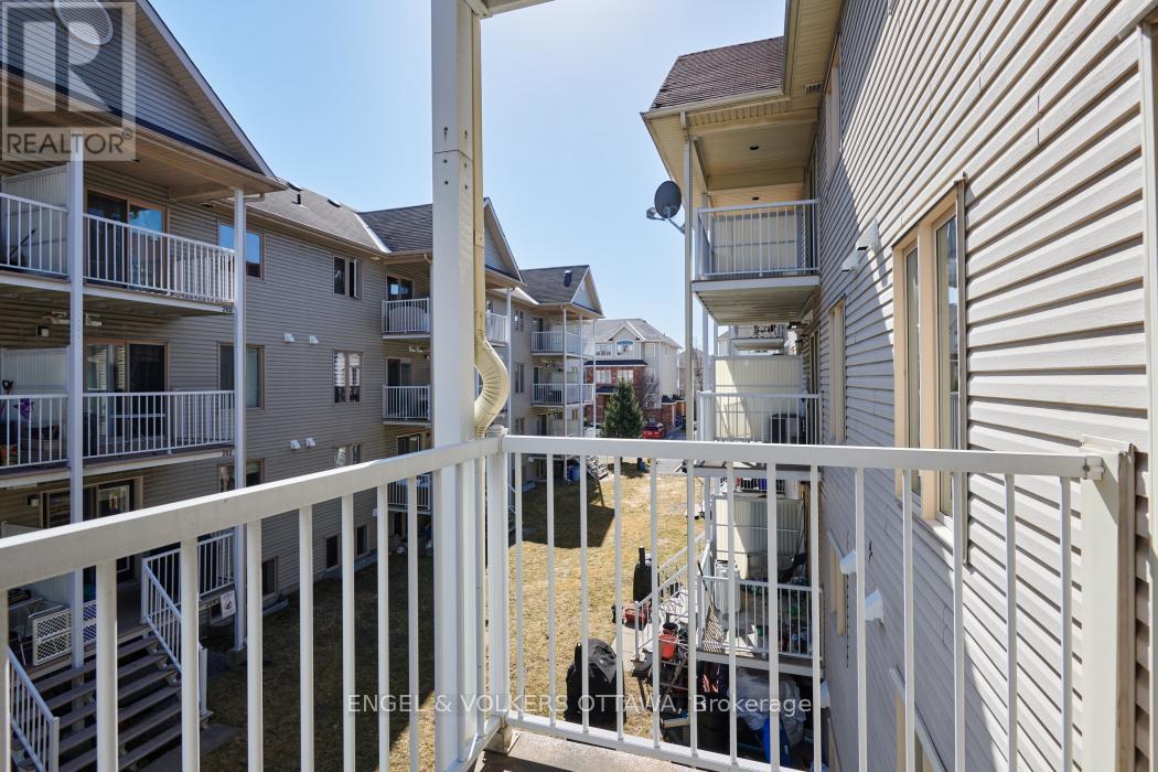 327 Elite, Ottawa, Ontario  K2J 0A4 - Photo 20 - X12398471