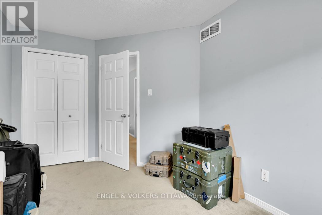 327 Elite, Ottawa, Ontario  K2J 0A4 - Photo 32 - X12398471