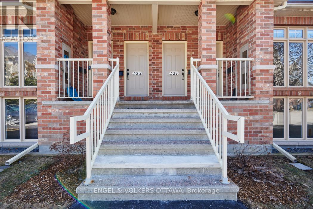 327 Elite, Ottawa, Ontario  K2J 0A4 - Photo 4 - X12398471