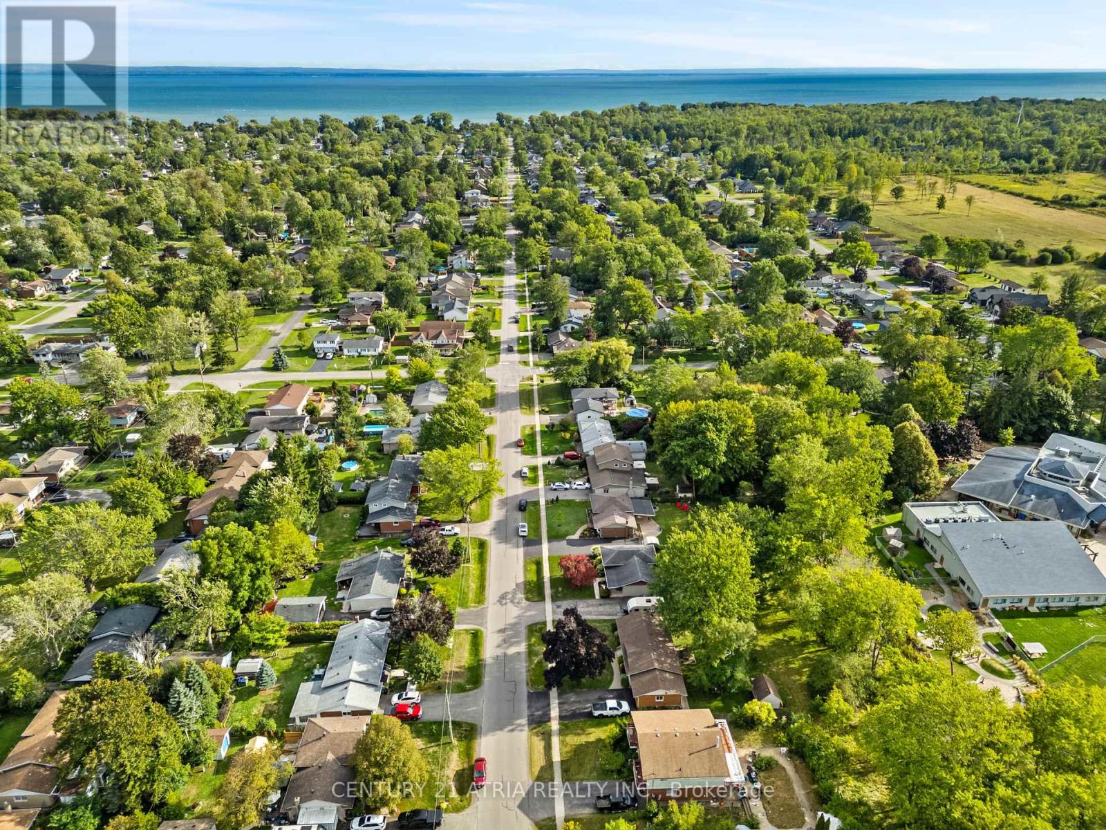 749 Ferndale Avenue, Fort Erie, Ontario  L2A 5E1 - Photo 36 - X12396440
