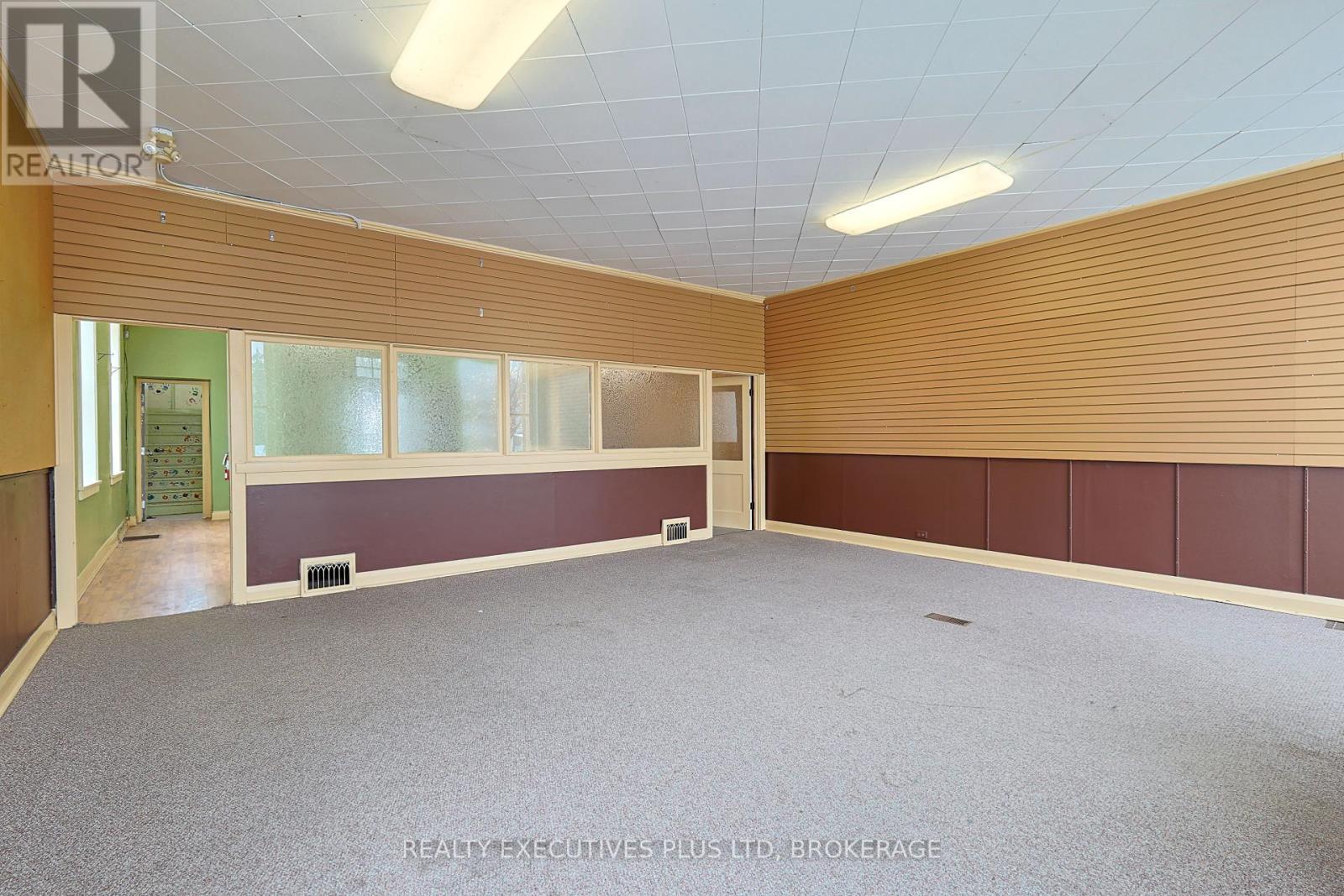 8196 Cummington Square W, Niagara Falls, Ontario  L2G 6V9 - Photo 10 - X12398435