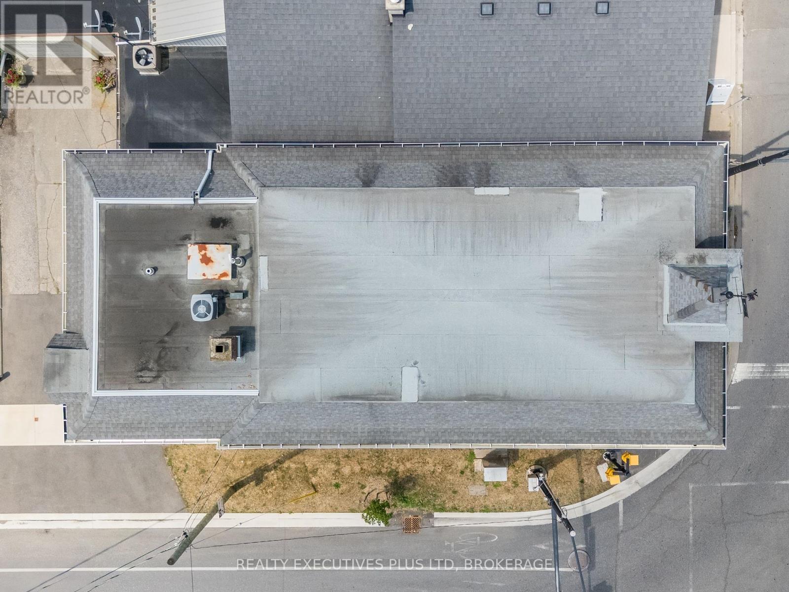 8196 Cummington Square W, Niagara Falls, Ontario  L2G 6V9 - Photo 6 - X12398435