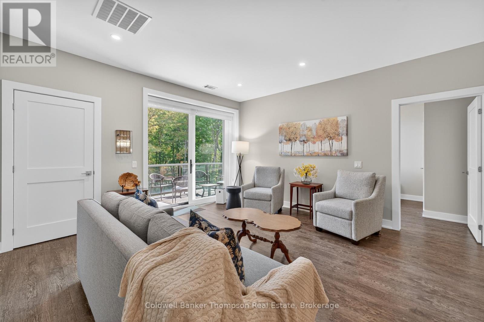 #102 - 23 Campus Trail, Huntsville, Ontario  P1H 0G1 - Photo 4 - X12398440