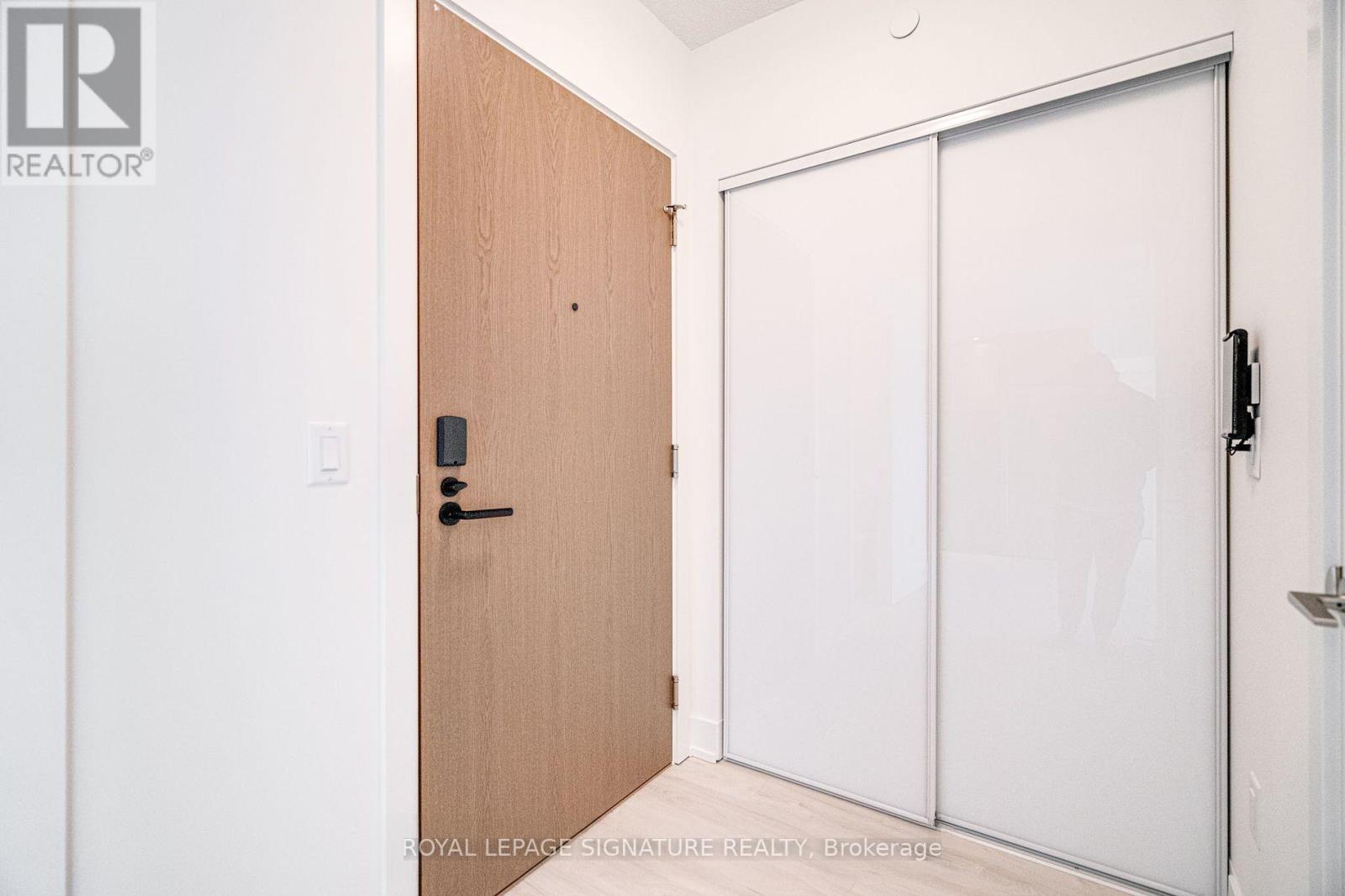 2505 - 10 Eva Road, Toronto, Ontario  M9C 0B3 - Photo 3 - W12398371