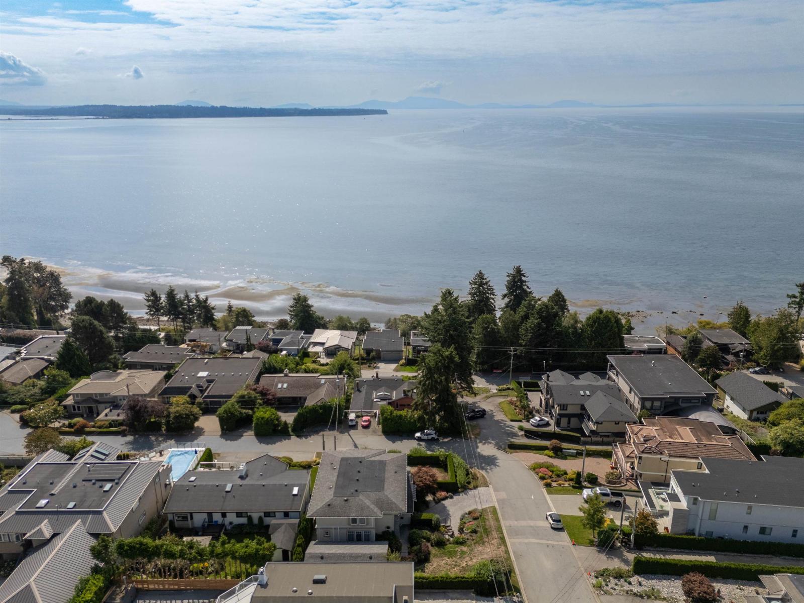 Property at 14310 SUNSET DRIVE image 3