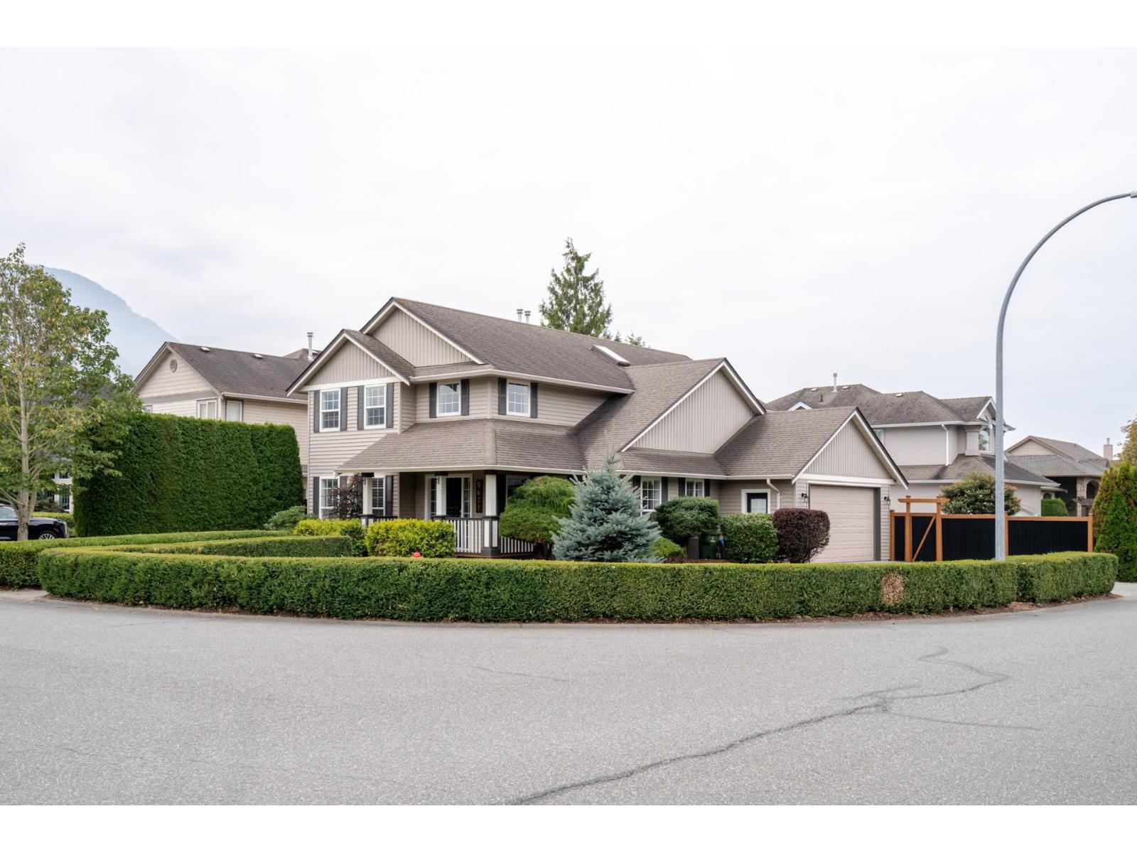 Property at 5671 ELLEN STREET image 2