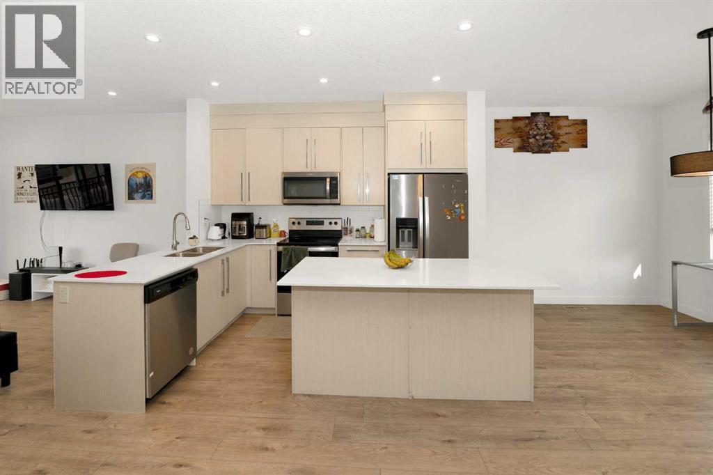 633 Savanna Boulevard Ne, Calgary, Alberta  T3J 2K2 - Photo 9 - A2256111