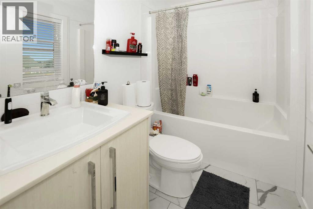633 Savanna Boulevard Ne, Calgary, Alberta  T3J 2K2 - Photo 17 - A2256111